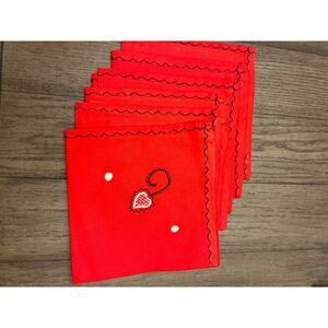 Set Of 6 Red Embroidered Napkins With Heart & Dot Design